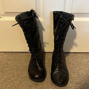 Charlotte Russe Black above ankle boots that can be folded half way down! Size 7